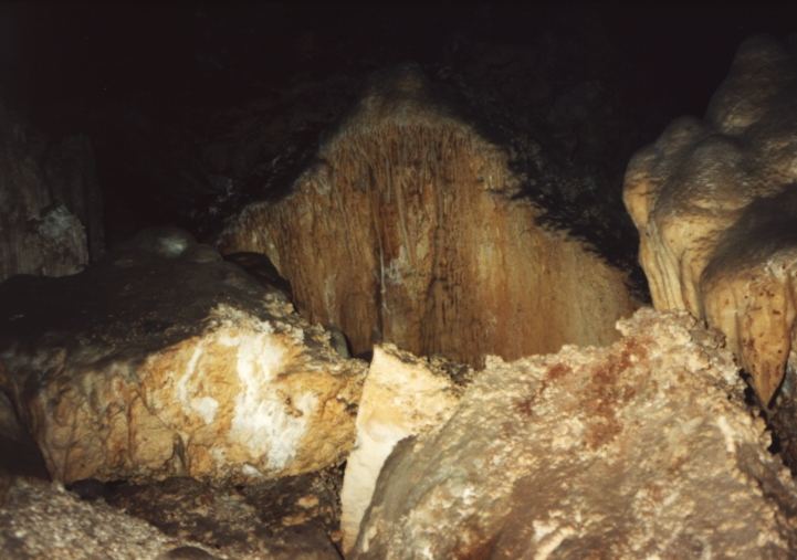 caverns06.jpg